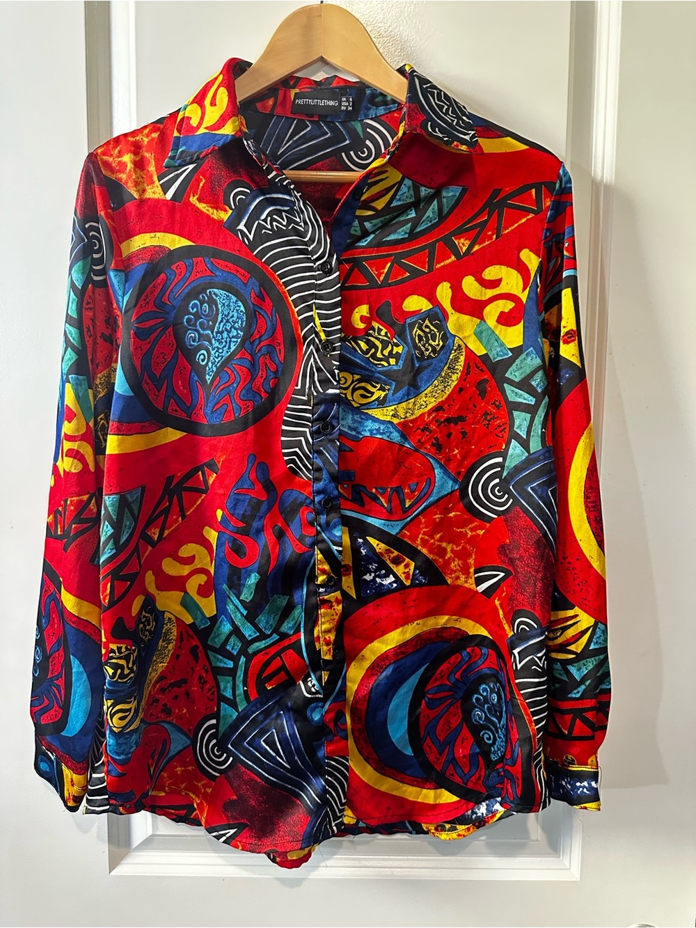 PrettyLittleThing Red Multicolor Abstract Button-Down Shirt
